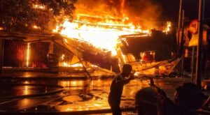 Innalillahi, Perumahan Kawasan Pasar Gembrong Terbakar, 14 Unit Damkan Diterjunkan