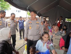 Gerakan Pangan Murah Polri dan Jumat Berkah Polres Metro Jakarta Barat: Warga Bersyukur Bisa Dapatkan Beras dan Minyak Terjangkau