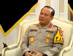 Aksi Unjuk Rasa Setahun Prabowo-Gibran Kondusif, Kapolda Metro: Polri Hadir dengan Pola Pelayanan Humanis