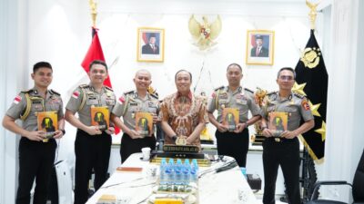 Lewat Buku, Wakapolri Perkuat Peran Atase Polri dalam Perang Global Melawan TPPA–PPO