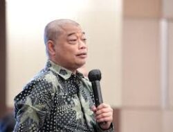 Hukum Tunduk pada Kebenaran