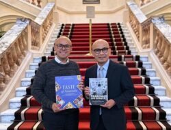 Buku Rasa Bhayangkara Nusantara Versi Inggris Perkuat Diplomasi Indonesia