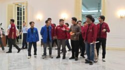 Salat Magrib Berjamaah Warnai Pertemuan Wapres Gibran dengan Perwakilan Mahasiswa