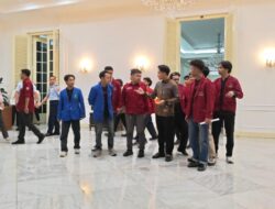 Salat Magrib Berjamaah Warnai Pertemuan Wapres Gibran dengan Perwakilan Mahasiswa