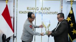 Wakapolri Raih Penghargaan The Visionary Leader of National Security atas Penguatan Scientific Policing